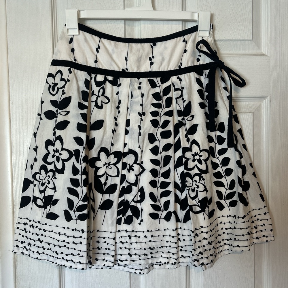 Floral Black and White Women's Skirt